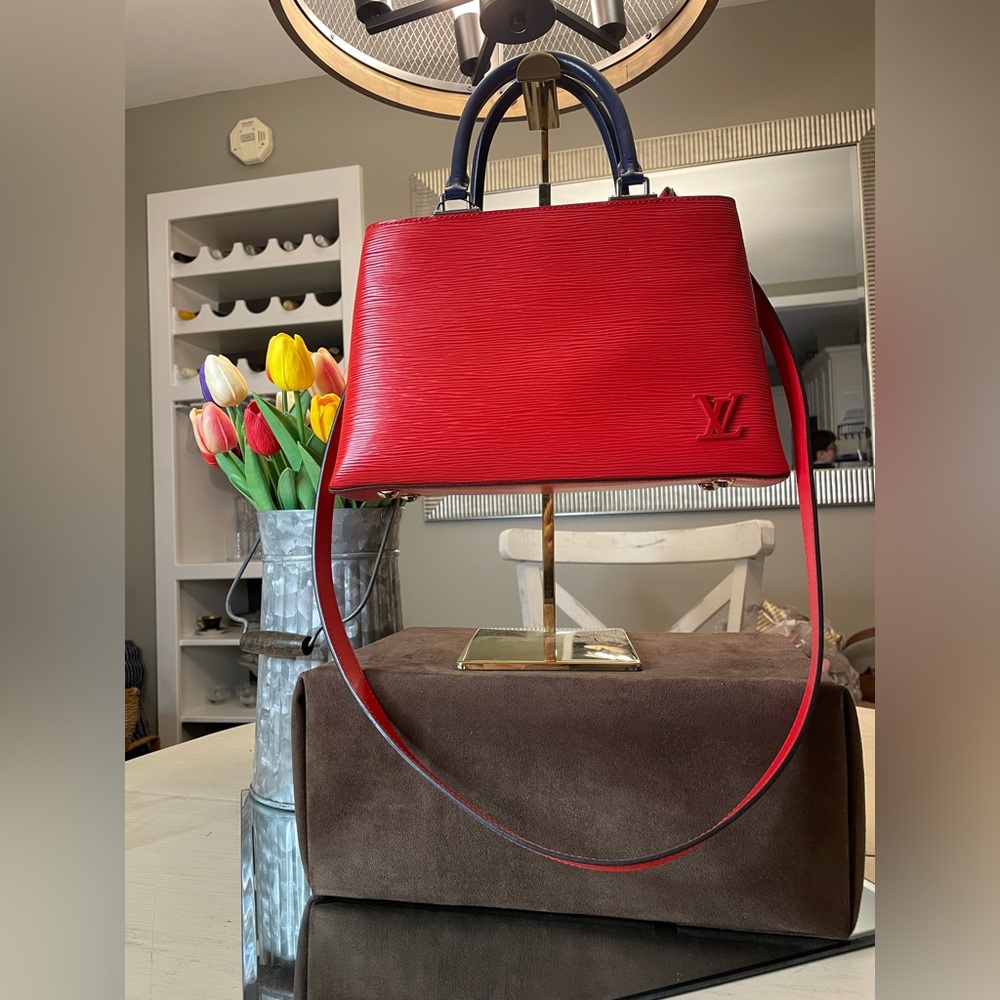 *Like New* Louis Vuitton Red EPI Leather Kleber Satchel (dust bag included) - Picture 3 of 16